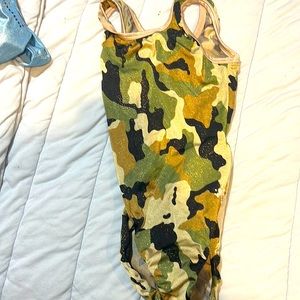 Gymnastics Leo adult xsmall